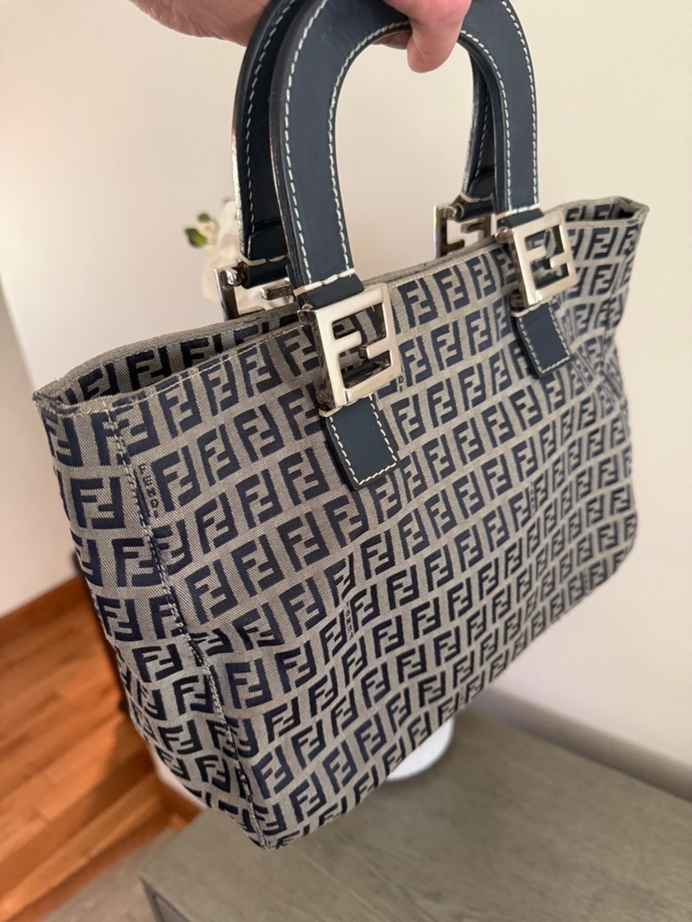 Fendi Zucca Logo Tote in Navy and Beige Canvas - Picture 8 of 11